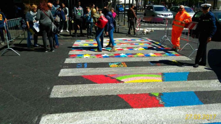 strisce pedonali colorate Catania