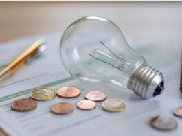 Energia, Unimpresa: le aziende italiane pagano il 23% in più rispetto alla media europea APERTURA-HASHTAG-SICILIA-NEWS-NOTIZIE-GIORNALE-ONLINE-OGGI-NOTIZIA-DEL-GIORNO-REDAZIONE - IMPRESE COSTO ENERGIA - RINCARI - BOLLETTE - PREZZO - SOLDI - LAMPADINA - ENERGIA ELETTRICA