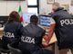 Catania, svuotavano i conti correnti attraverso falsi siti internet: la Polizia di Stato smaschera una banda di truffatori